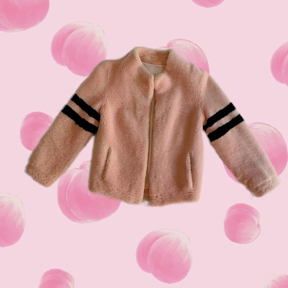SOLD! Number 23 faux fur jacket in pink 🌸💕🦩